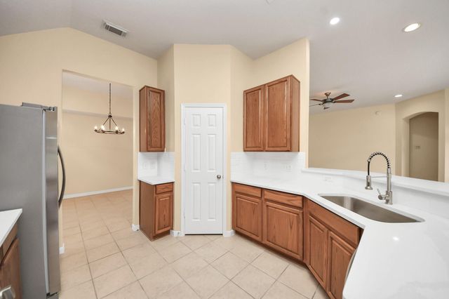 20011 Rosswood Lane, Spring, TX 77388