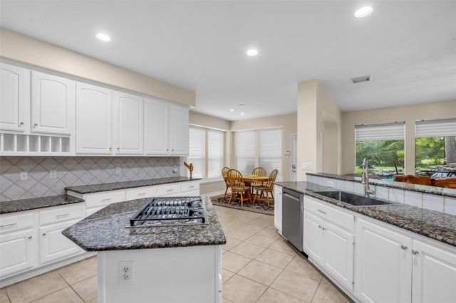 10419 Clubhouse Circle, Magnolia, TX 77354