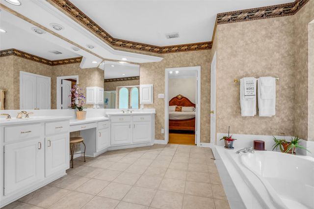 10419 Clubhouse Circle, Magnolia, TX 77354