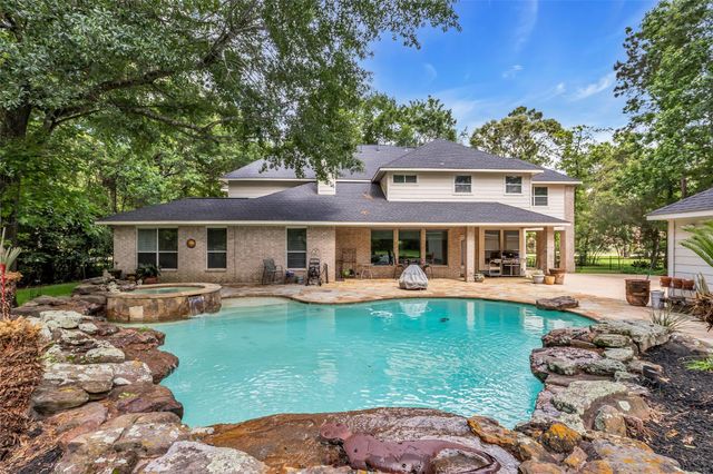 10419 Clubhouse Circle, Magnolia, TX 77354