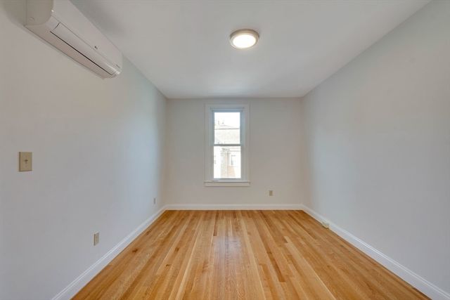 31 School St 1, Brookline, MA 02446