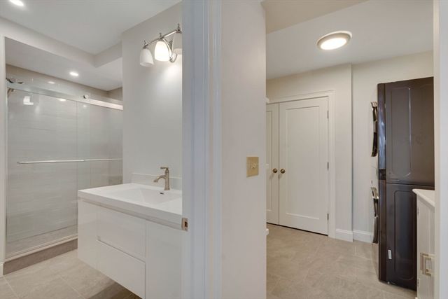 31 School St 1, Brookline, MA 02446