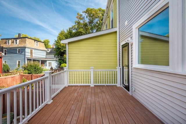 31 School St 1, Brookline, MA 02446