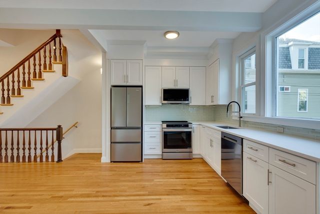 31 School St 1, Brookline, MA 02446