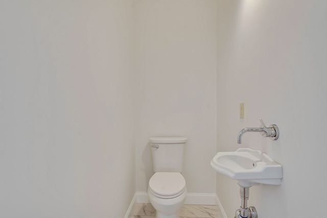 31 School St 1, Brookline, MA 02446