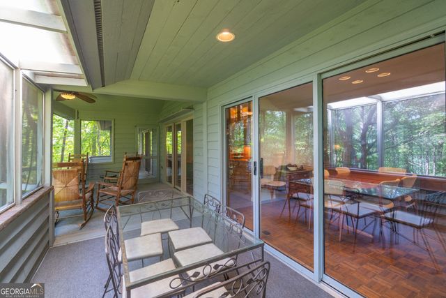 70 Doe Run, Sautee Nacoochee, GA 30571