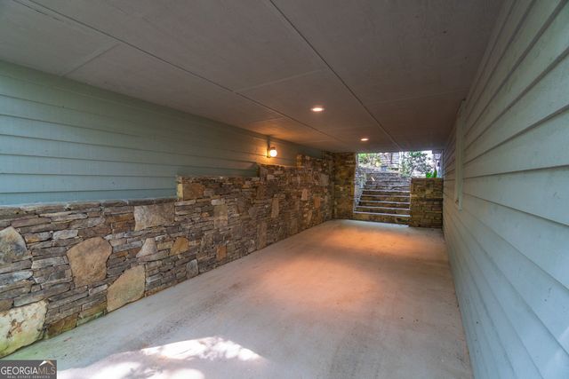70 Doe Run, Sautee Nacoochee, GA 30571