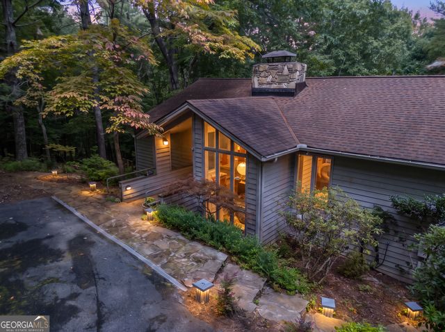 70 Doe Run, Sautee Nacoochee, GA 30571