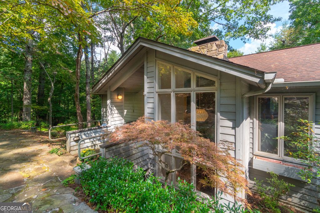 70 Doe Run, Sautee Nacoochee, GA 30571
