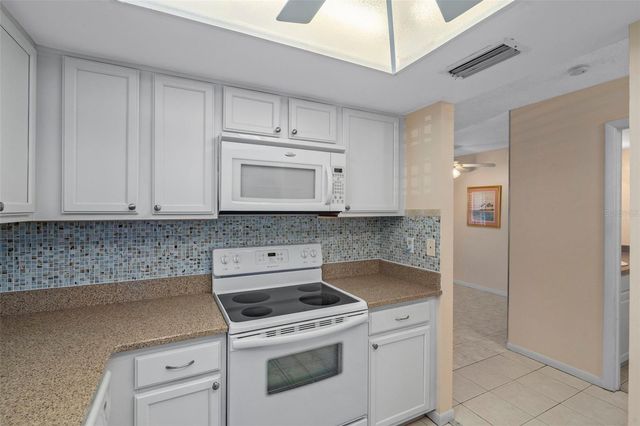 1712 HAMMOCK PINE BOULEVARD 1712, Clearwater, FL 33761