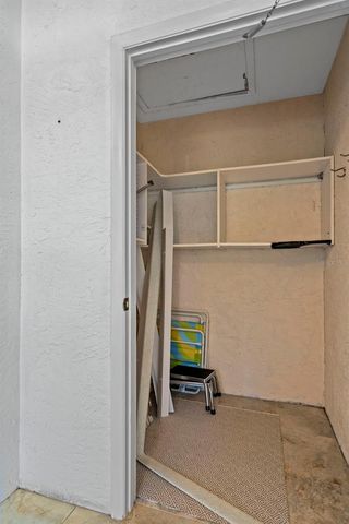 1712 HAMMOCK PINE BOULEVARD 1712, Clearwater, FL 33761