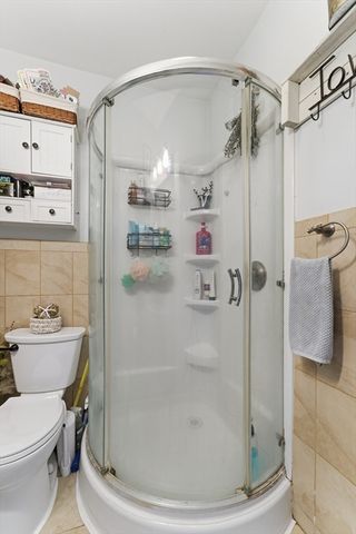 211 Village St, Medway, MA 02053