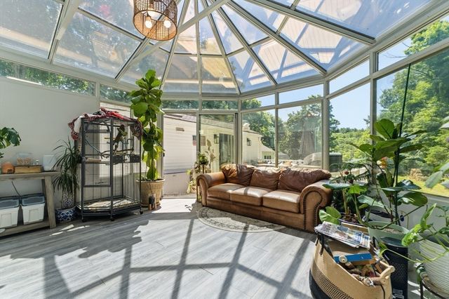 211 Village St, Medway, MA 02053