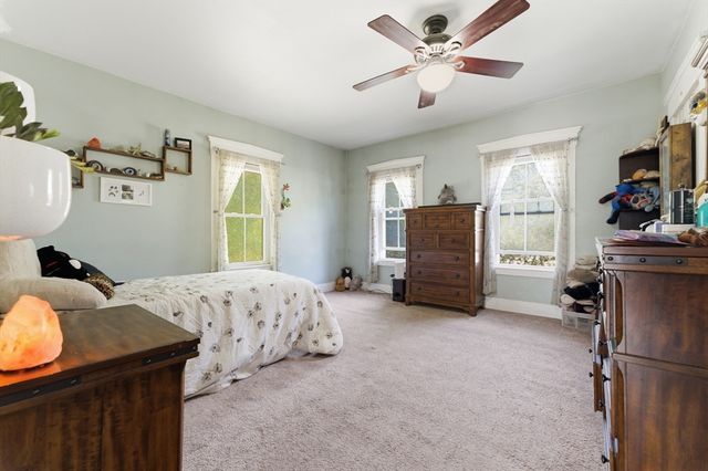 211 Village St, Medway, MA 02053