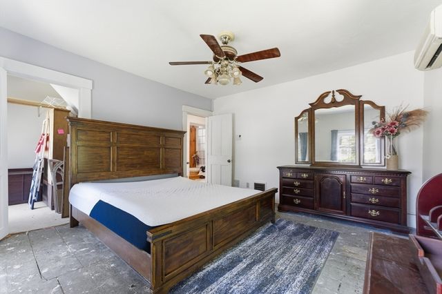 211 Village St, Medway, MA 02053