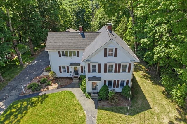 211 Village St, Medway, MA 02053
