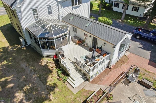 211 Village St, Medway, MA 02053