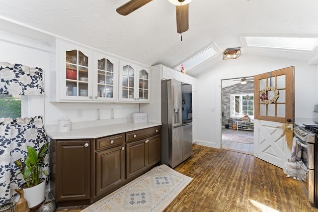 211 Village St, Medway, MA 02053