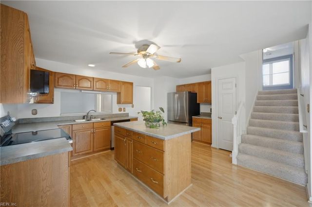 3949 Middlewood DR, Virginia Beach, VA 23456