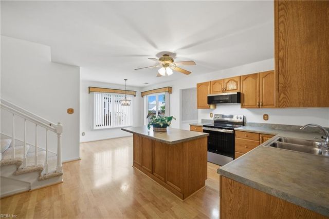 3949 Middlewood DR, Virginia Beach, VA 23456