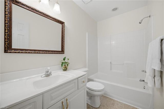 3949 Middlewood DR, Virginia Beach, VA 23456