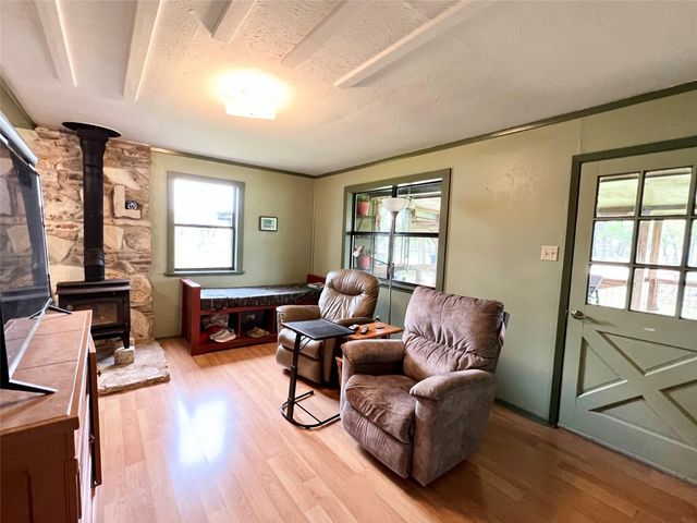 2700 County Road 305, Jarrell, TX 76537