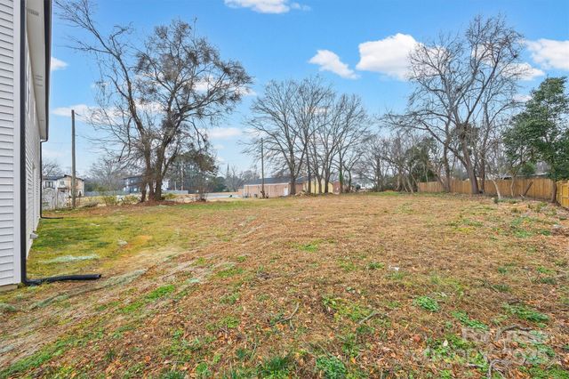 1914 White Street B, Gastonia, NC 28052