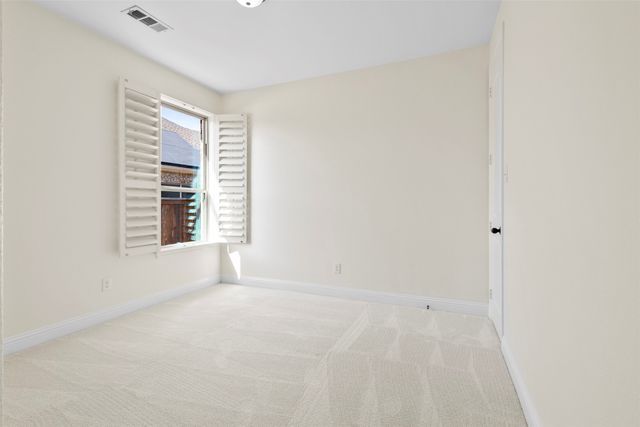 6116 Falls Lake Road, Fort Worth, TX 76179