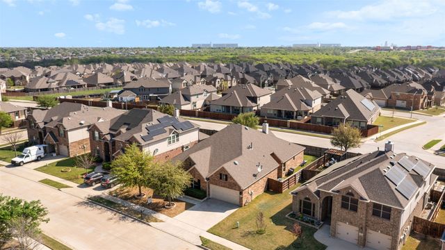 6116 Falls Lake Road, Fort Worth, TX 76179