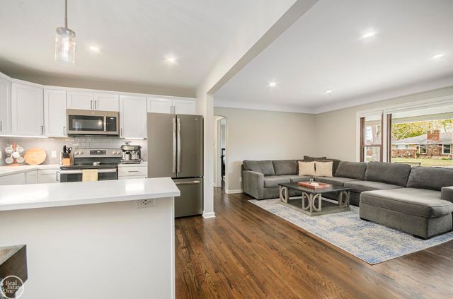 21816 Oconnor Street, Saint Clair Shores, MI 48080