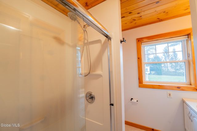 126 Lakeview Lane, Mayfield, NY 12117