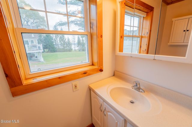 126 Lakeview Lane, Mayfield, NY 12117