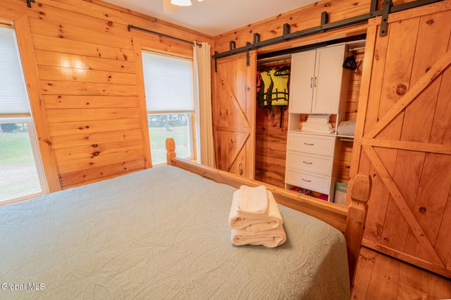 126 Lakeview Lane, Mayfield, NY 12117