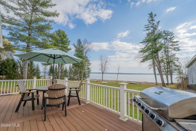 126 Lakeview Lane, Mayfield, NY 12117