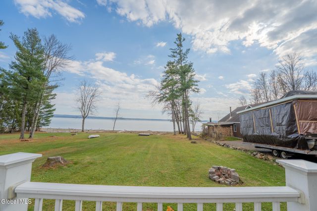 126 Lakeview Lane, Mayfield, NY 12117