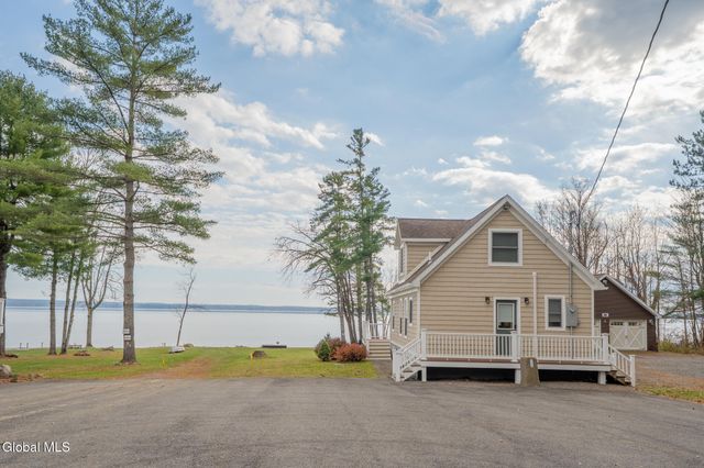 126 Lakeview Lane, Mayfield, NY 12117