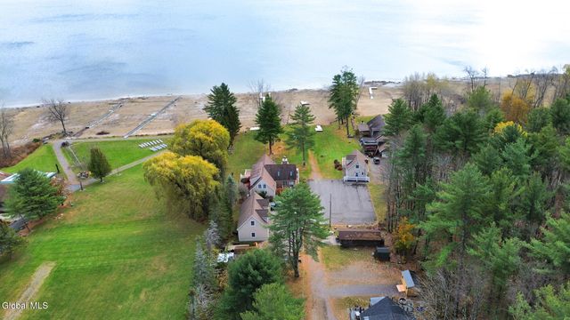 126 Lakeview Lane, Mayfield, NY 12117