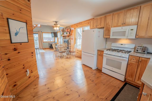 126 Lakeview Lane, Mayfield, NY 12117