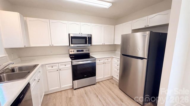 5006 Elizabeth Road, Charlotte, NC 28269
