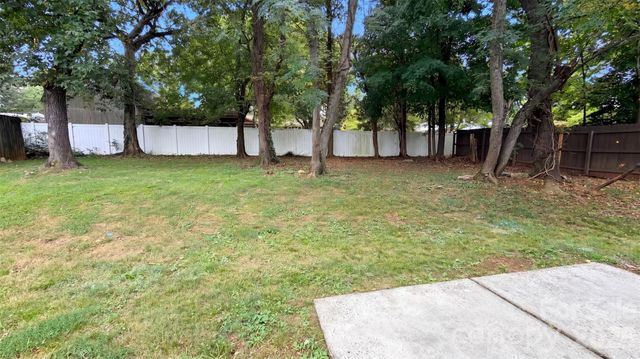 5006 Elizabeth Road, Charlotte, NC 28269