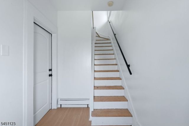 42 Lawrence St, Bloomfield Twp., NJ 07003