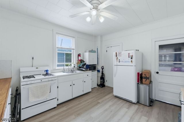 42 Lawrence St, Bloomfield Twp., NJ 07003