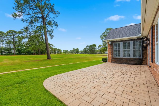 266 Wedgefield Dr., Conway, SC 29526