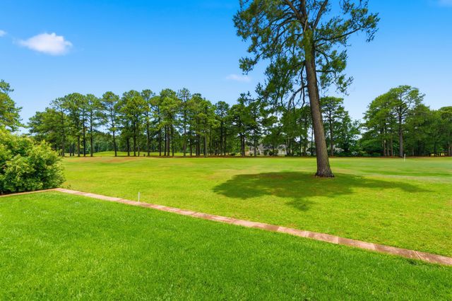 266 Wedgefield Dr., Conway, SC 29526
