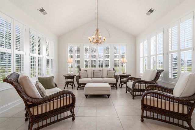 266 Wedgefield Dr., Conway, SC 29526