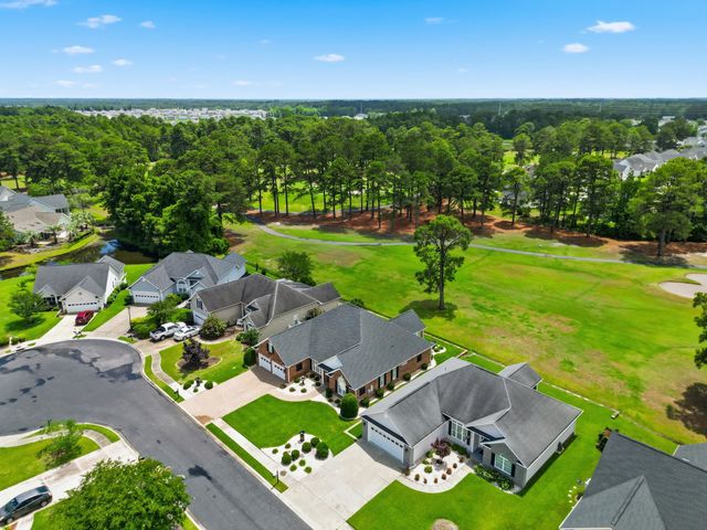 266 Wedgefield Dr., Conway, SC 29526