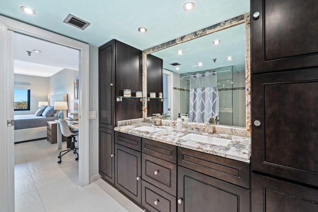 2300 NE 33rd Avenue 502, Fort Lauderdale, FL 33305