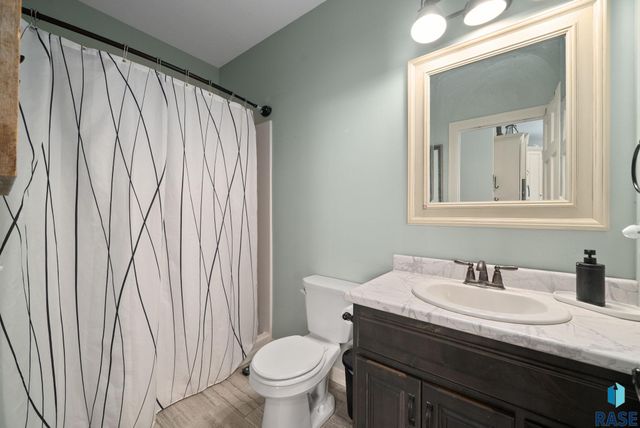 27186 Willow View Cir Circle, Harrisburg, SD 57032