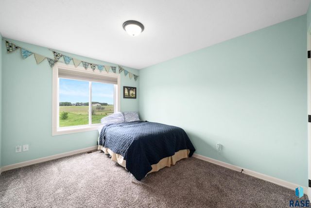 27186 Willow View Cir Circle, Harrisburg, SD 57032