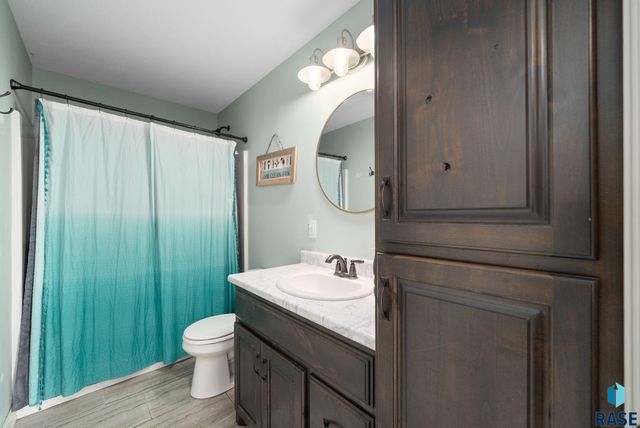 27186 Willow View Cir Circle, Harrisburg, SD 57032